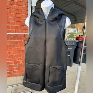 Under Armour Women’s Black Zip-Up Hooded Vest